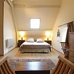 Du Manoir De Savigny ヴァローニュ