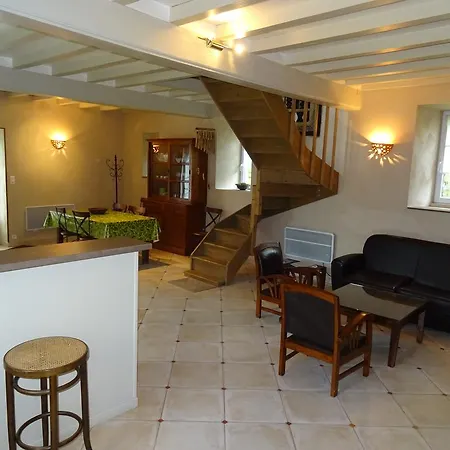 Du Manoir De Savigny