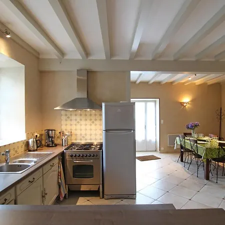 Du Manoir De Savigny Holiday home Valognes