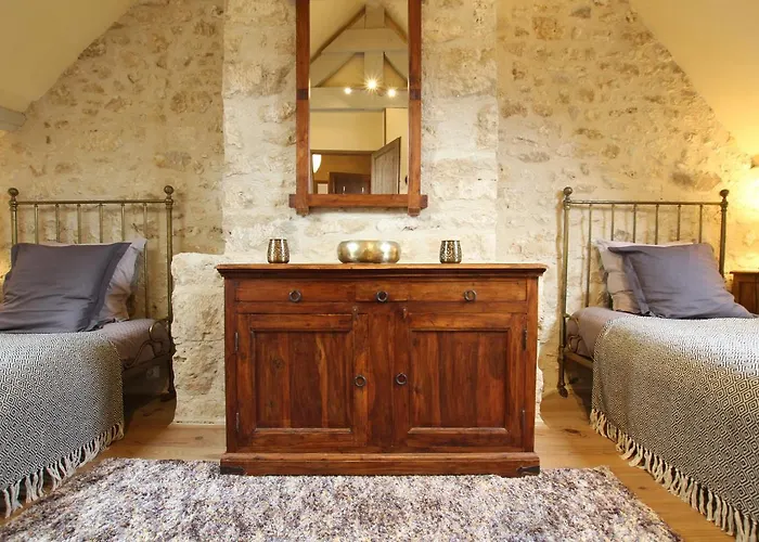 Du Manoir De Savigny 펜션 발로뉴