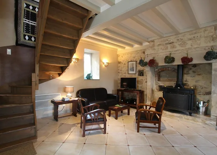 Du Manoir De Savigny * Valognes